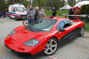 McLaren F1 V12 - replika